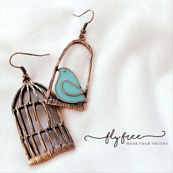 FLY FREE EARRINGS - Picture 3 of 3